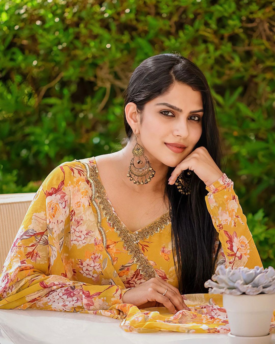 Actress Swasika gets married