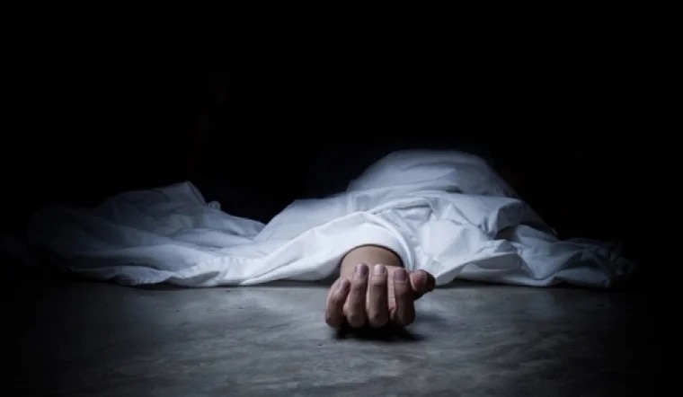 Woman's naked body found in decomposed state
