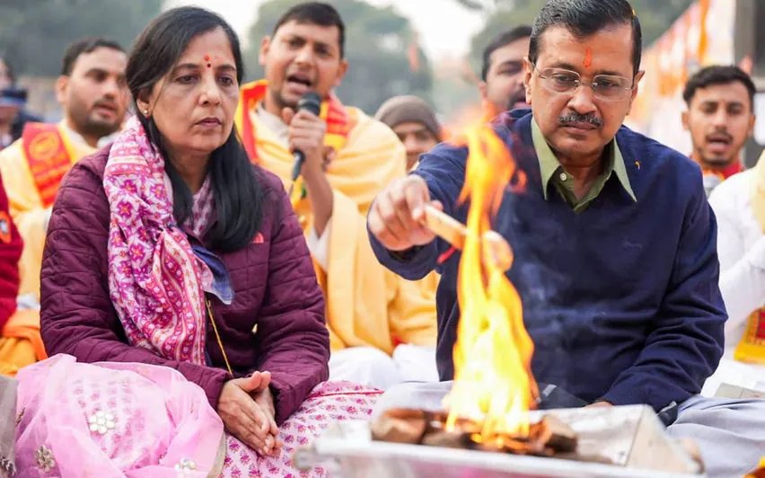 WhatsApp campaign to extend support to Kejriwal