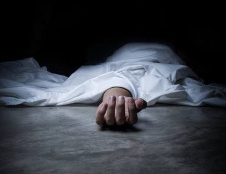 Mother commits suicide after strangulating her children to death