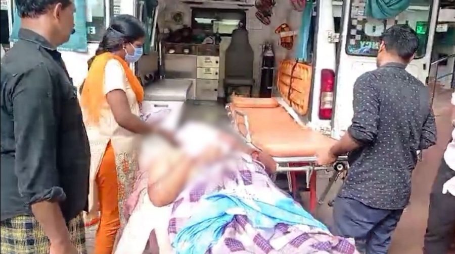 Drunk husband hacked to death by wife, jumps into pond