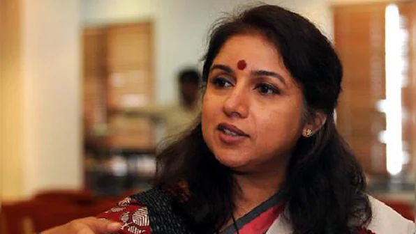 Revathi-returns9319