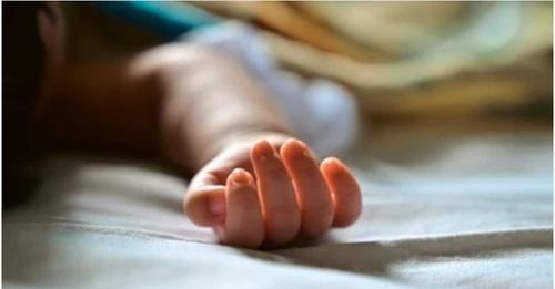 Teacher couple and children found dead at home; Note next to the dead body